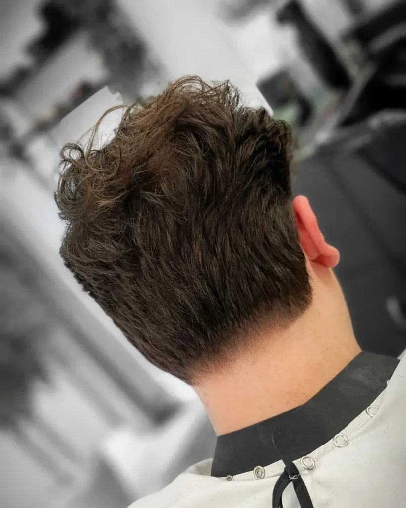 Corte de pelo para hombre en Men's Lab, barbería del Eixample de Barcelona
