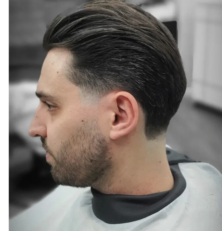 Corte de pelo para hombre hecho en Men's Lab, barbería en el Eixample de Barcelona
