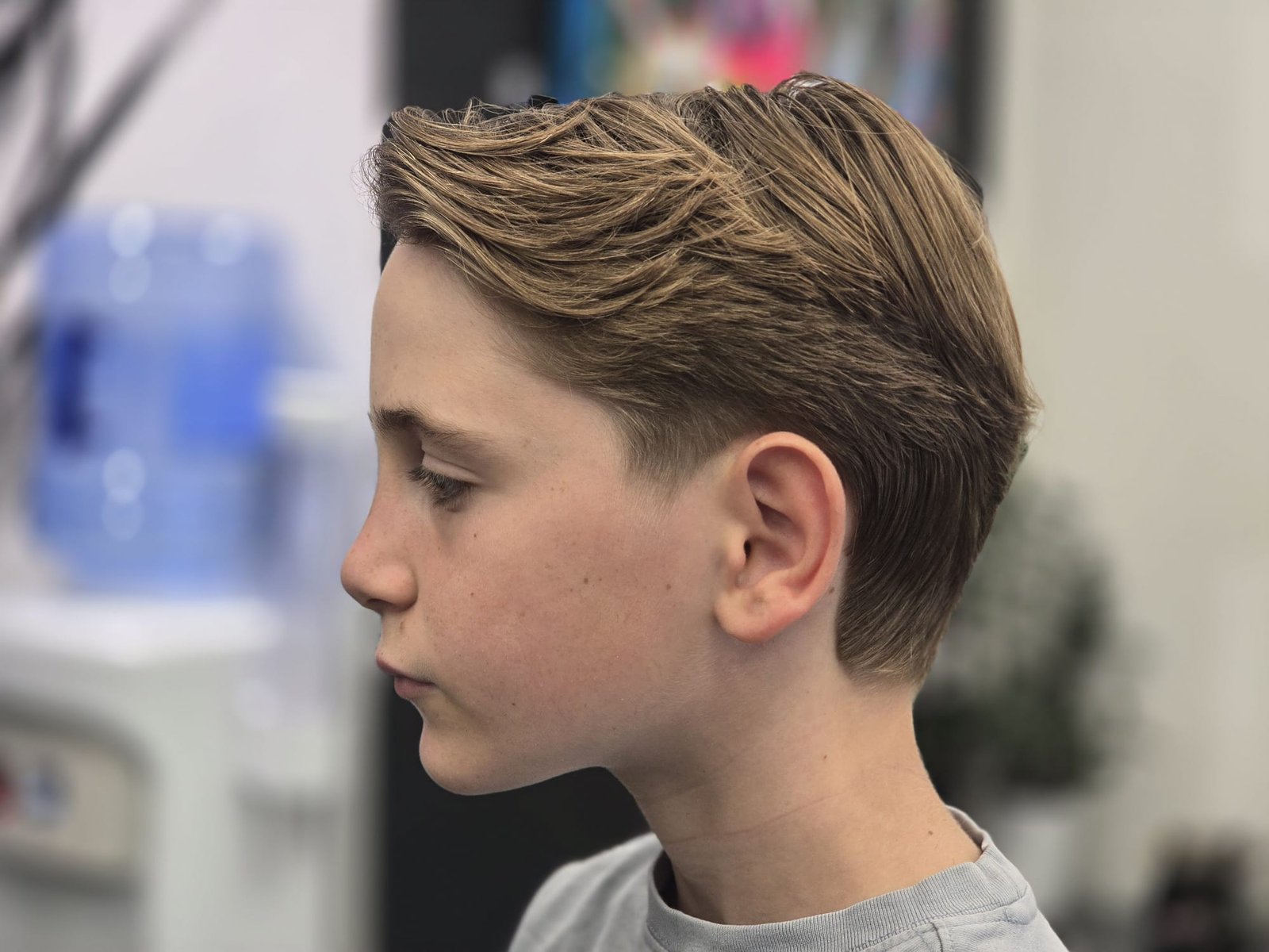 Corte de pelo para niños en Men's Lab, barbería en el Eixample de Barcelona